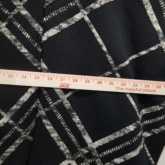 Michael Tyler Poncho Womens Small Black White Plaid Cowl Neck Wrap Made Canada - Picture 8 of 11